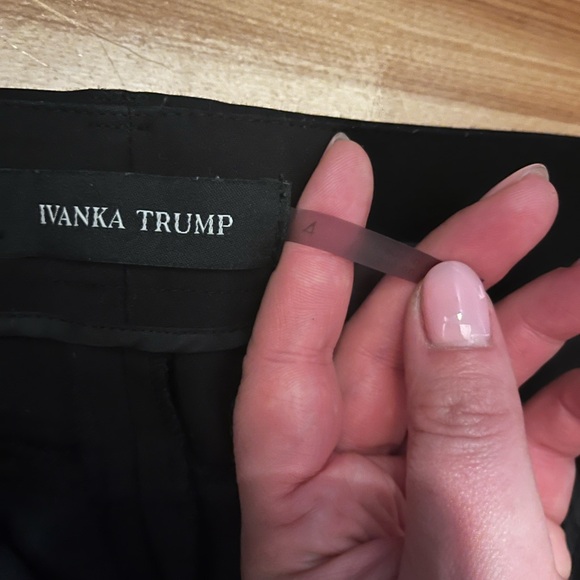 Ivanka Trump capri pants - US 4 - Picture 5 of 5